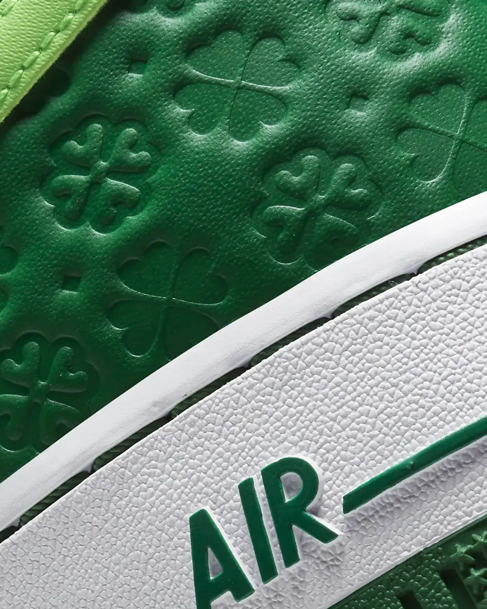 Air Force 1 '07 Pine Green/White/Metallic Gold/Mean Green Low Top Sneakers