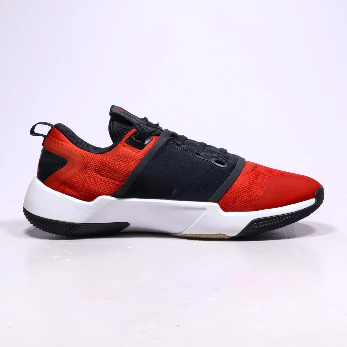 Air Jordan Delta Speed Sport Shoes Fabric Red Colour For Men