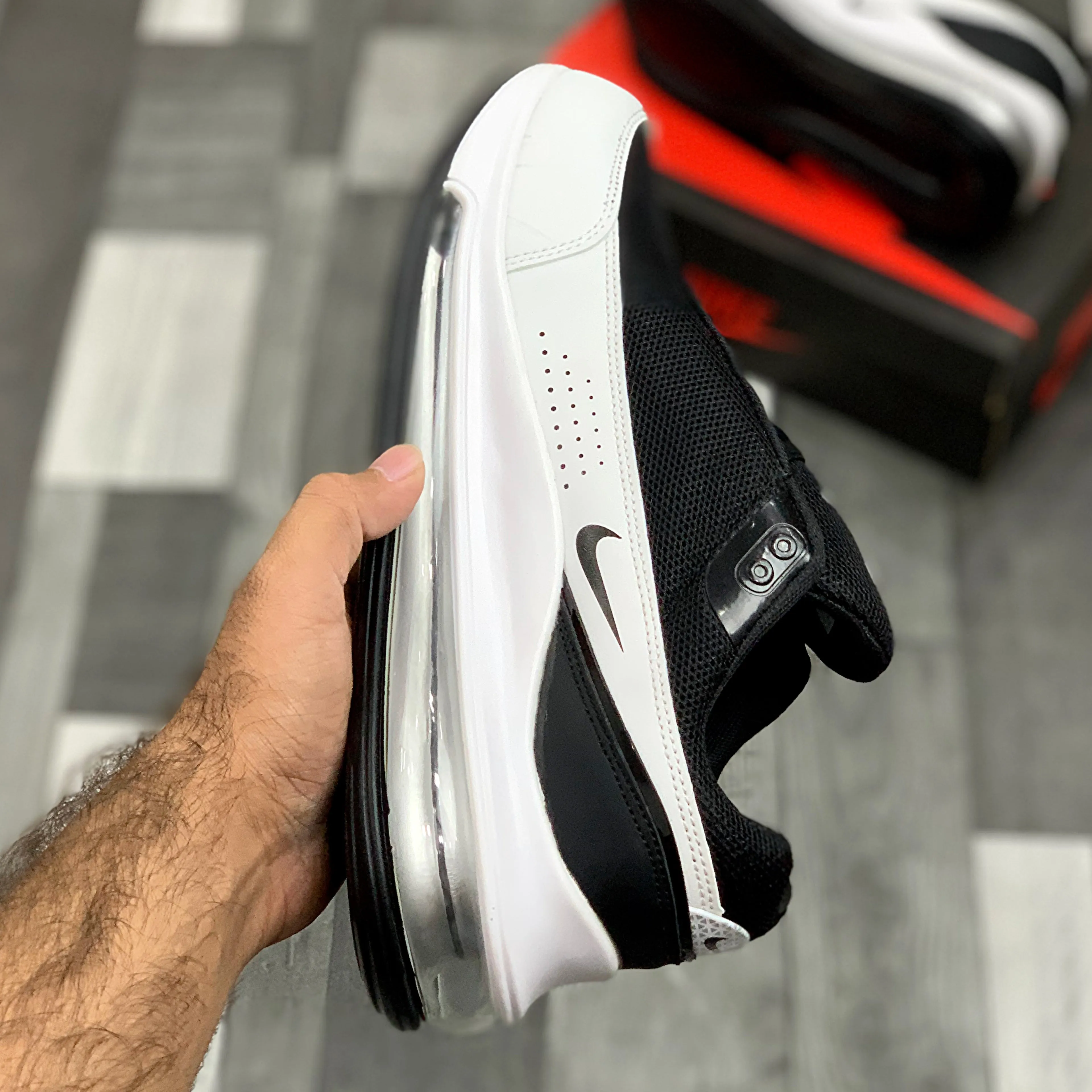Air Max Pulse (Black White)