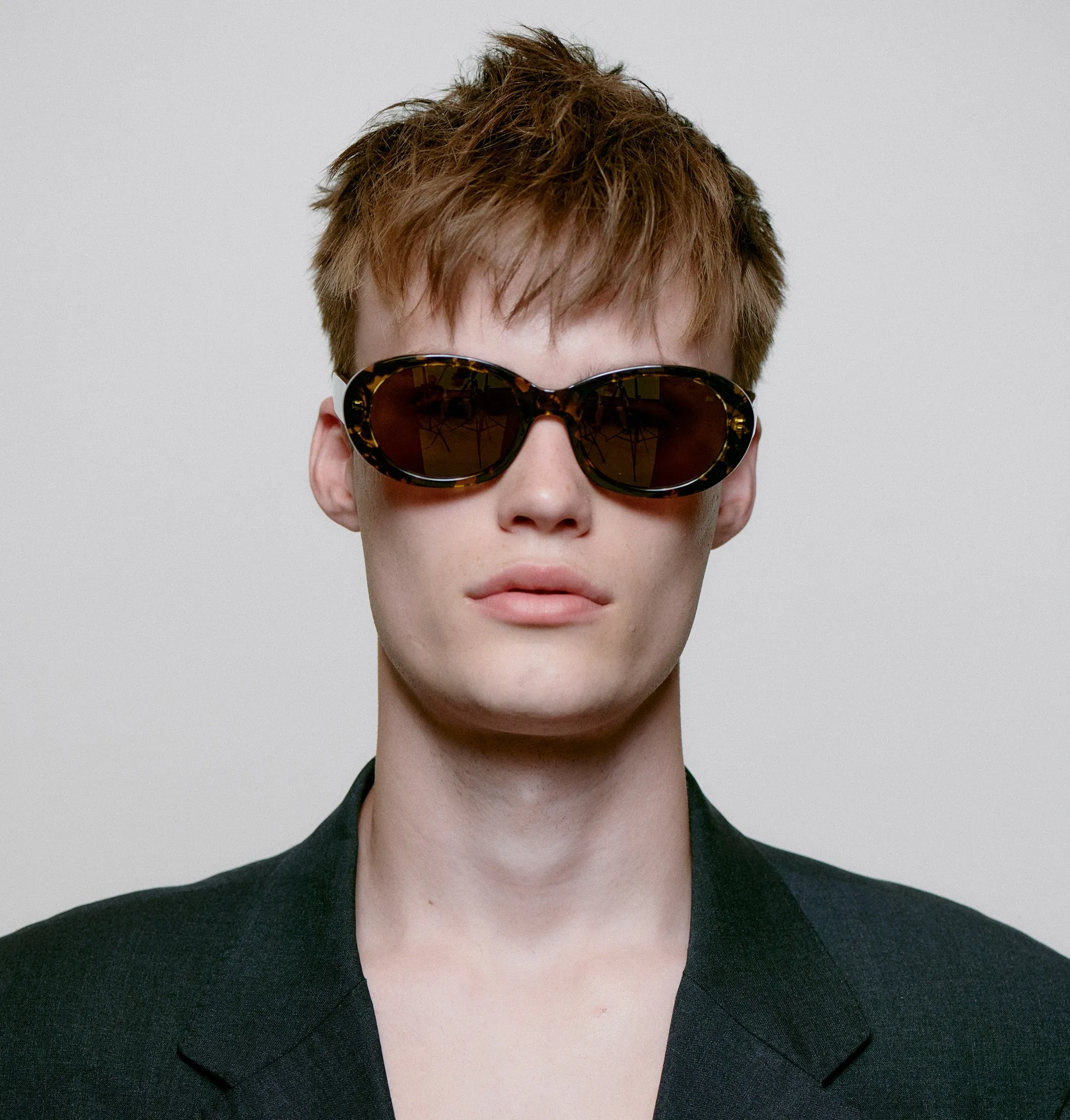 Anma Sunglasses - Black / Yellow Tortoise