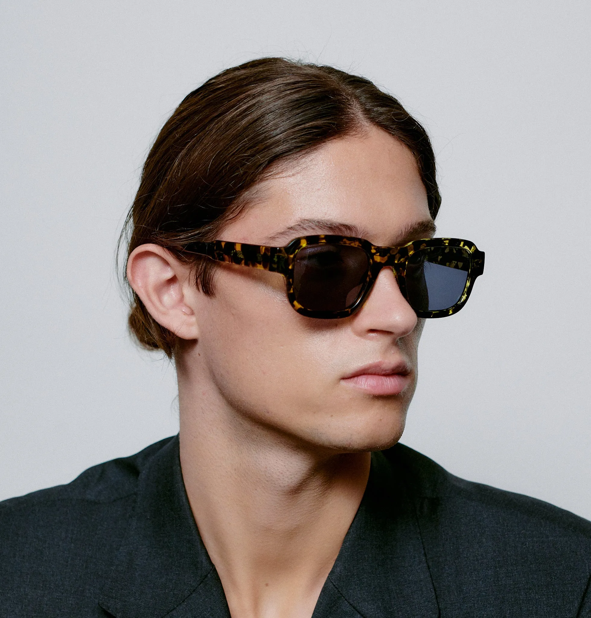 Halo Sunglasses - Black / Yellow Tortoise