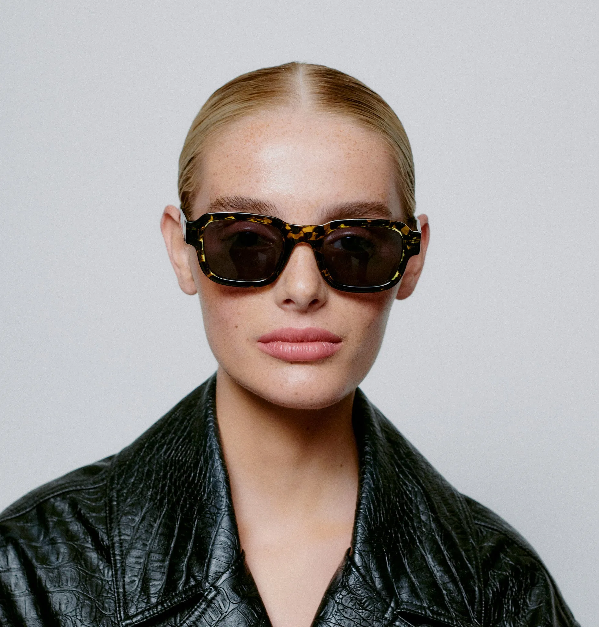Halo Sunglasses - Black / Yellow Tortoise