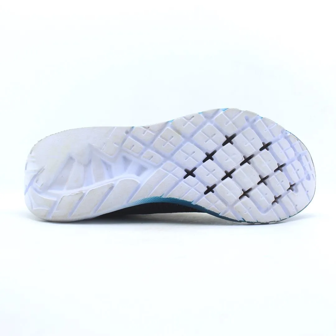 HOKA ONE ONE MATRYX