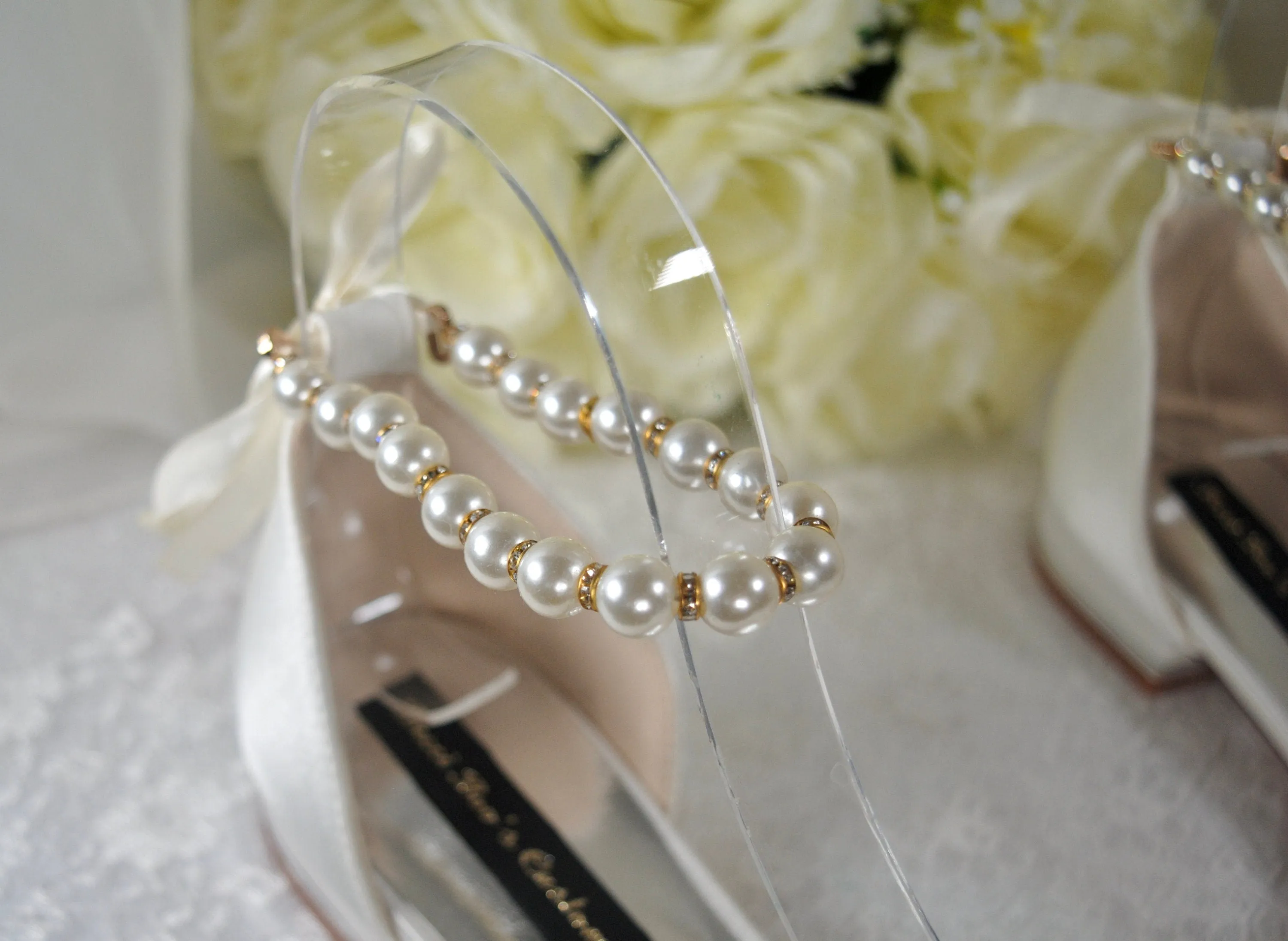Ivory Lace Flats UK5/US7.5