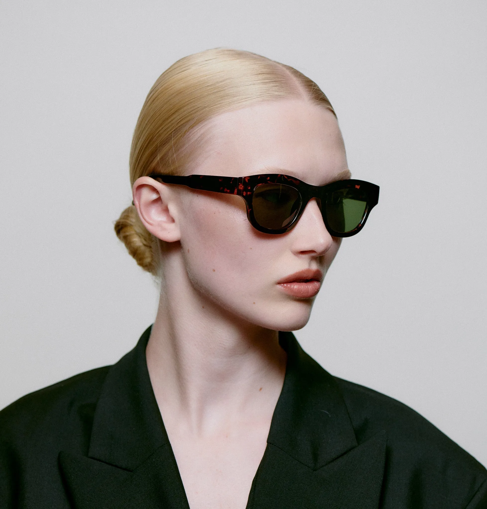 Lane Sunglasses - Demi Tortoise