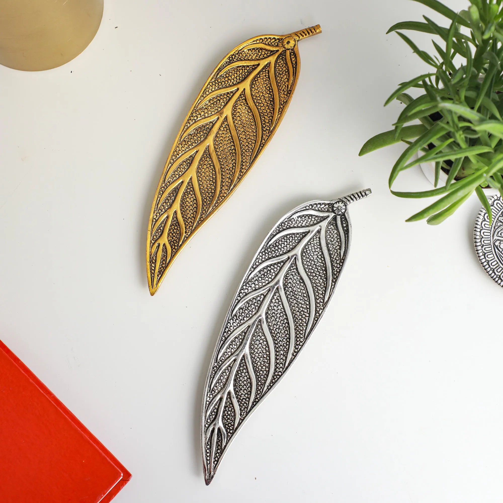 Leaf Shaped Agarbatti Stand