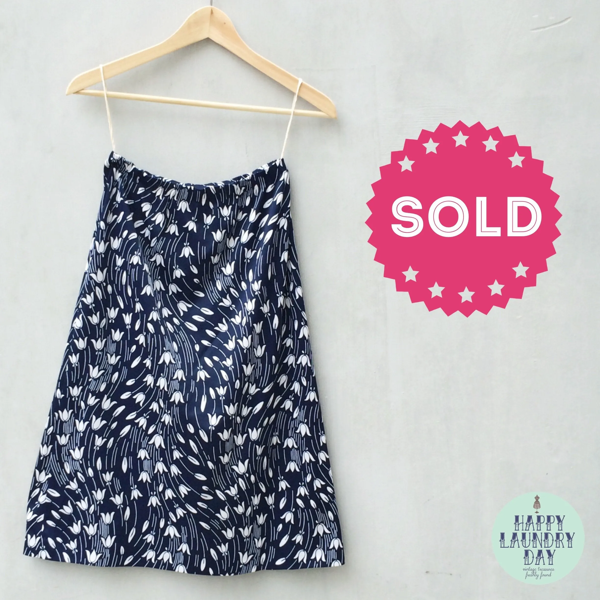 Midnight Tulip | Dark blue Vintage retro 90s Tulip print A-line skirt