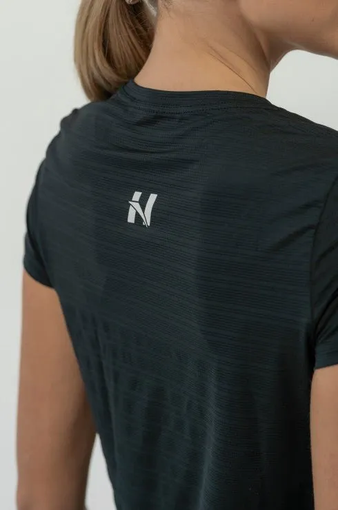 Nebbia Fit Activewear T-Shirt airy with Reflective Logo - Black