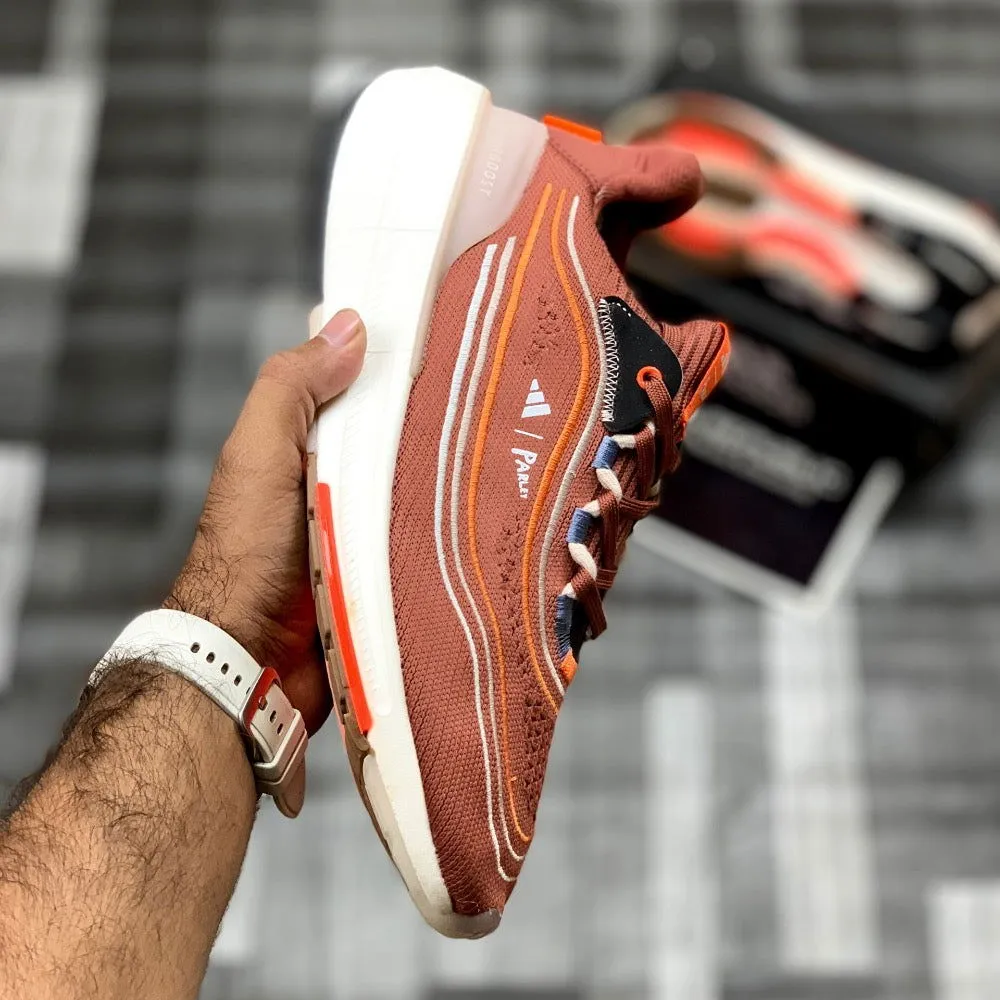 UB LightBoost 23 x Parleyy (Rust Brown)